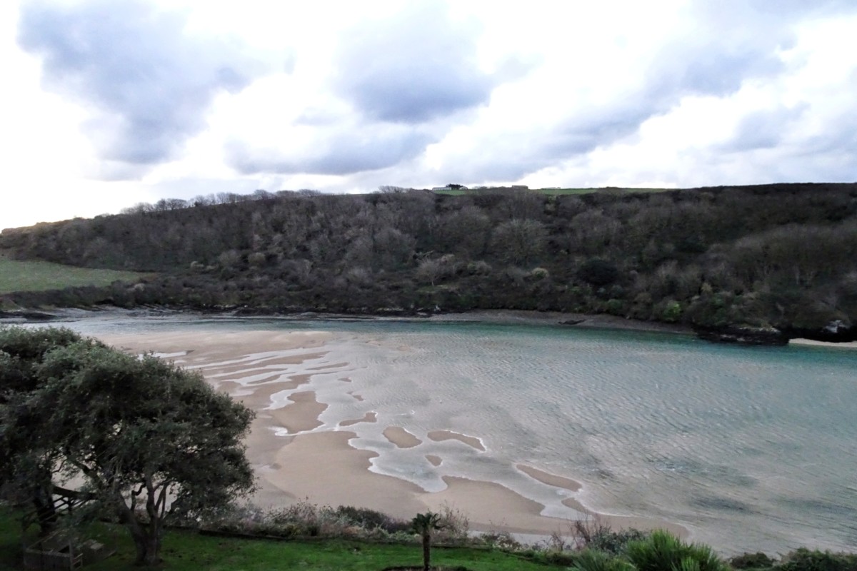 waterside crantock beach